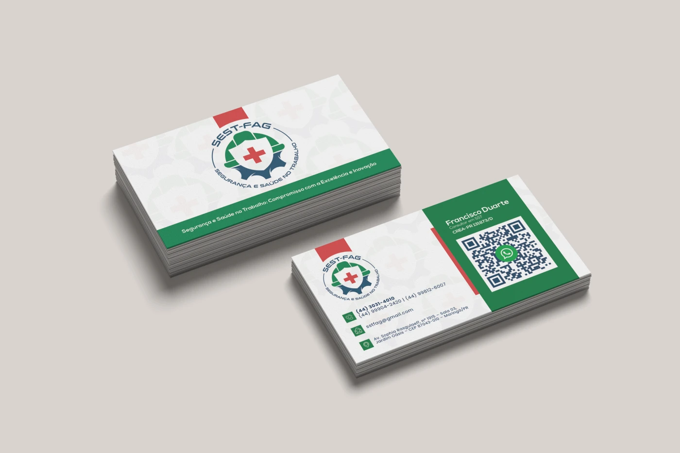 Cartão de visitas frente e verso da SEST-FAG Segurança e Saúde no Trabalho — frente com logotipo e slogan, verso com dados de contato, QR Code WhatsApp e registro CREA do consultor Francisco Duarte, criado pela Fox Creative