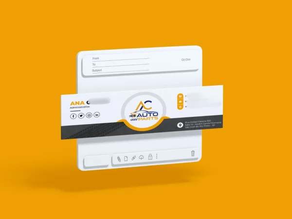 Mockup 3D flutuante exibindo design de assinatura de e-mail institucional branca e dourada da AC Auto Parts sobre fundo amarelo — Criação de assinatura de e-mail corporativa.