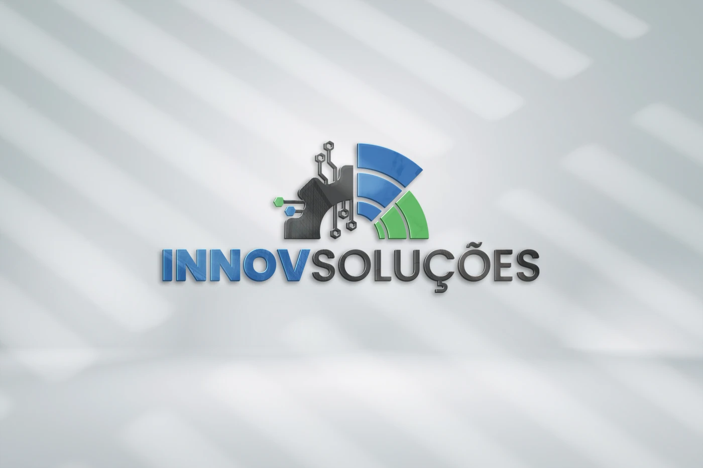 Mockup de logo 3D da Innov Soluções, empresa de engenharia e segurança, em tons de azul e verde sobre fundo cinza com sombras.