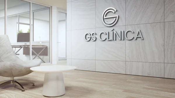 Design de logo moderno para a GS Clínica Médica focado em posicionamento estratégico e memorização.