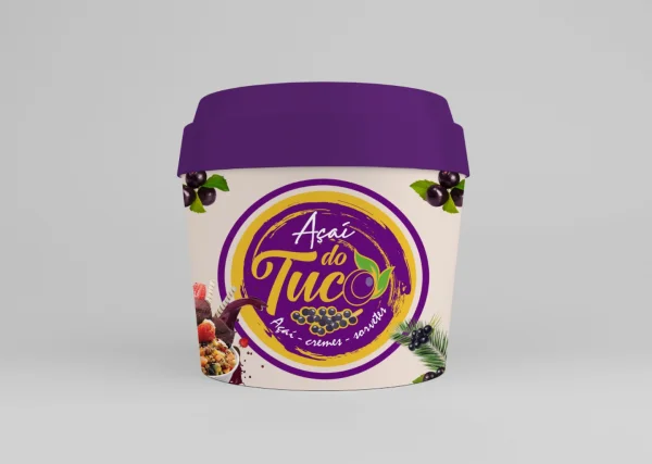 Embalagem de açaí com aplicação de identidade visual profissional através da criação de logo para açaiteria do Tuco.