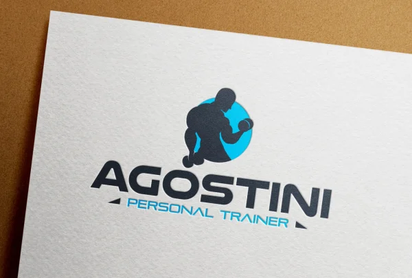 Identidade visual e criação de logo para personal trainer Agostini com silhueta de atleta e detalhes em azul ciano.