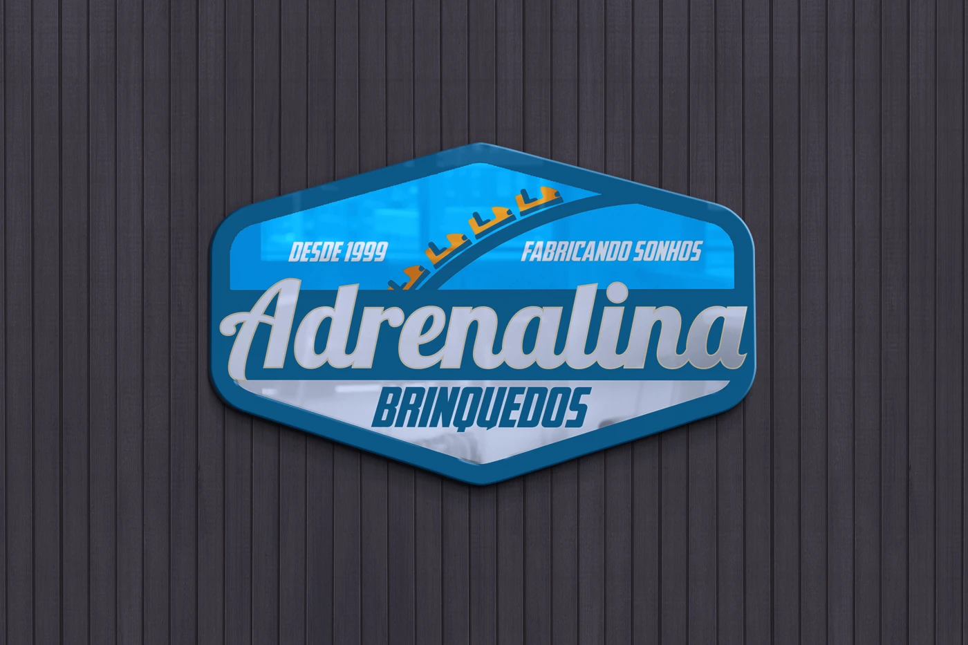 Logo Adrenalina Brinquedos com tipografia moderna e design industrial aplicado em fundo neutro.